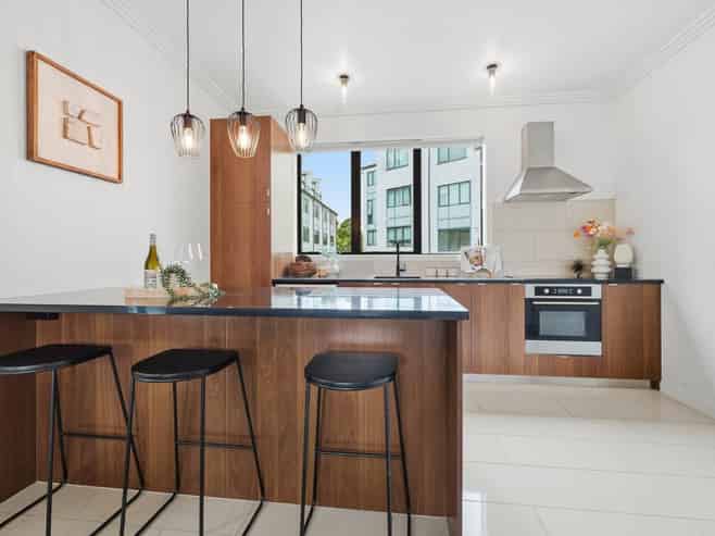 313 Murphys Road, Flat Bush