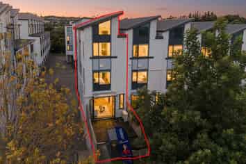 313 Murphys Road, Flat Bush