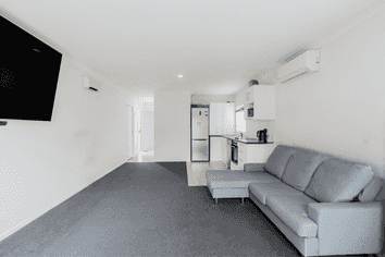 54 Lewis Street, Glenview