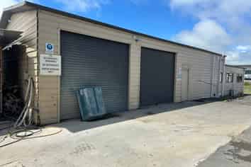 Tidy Workshop & Office on Corner Site