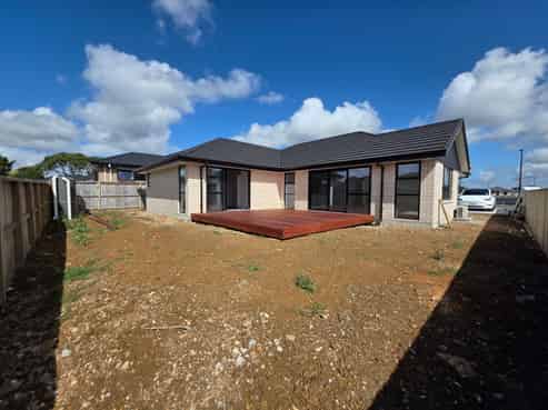 11 BOOKER DRIVE, Tuakau