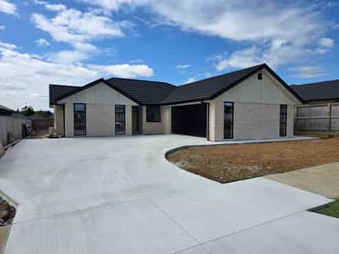 11 BOOKER DRIVE, Tuakau