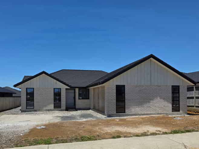 11 BOOKER DRIVE, Tuakau