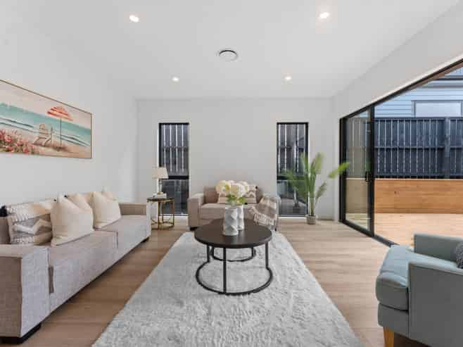 74 Huanui Drive, Orewa