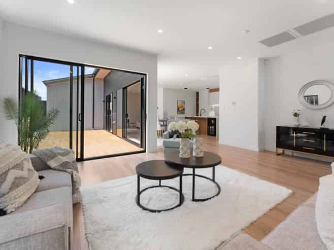 74 Huanui Drive, Orewa