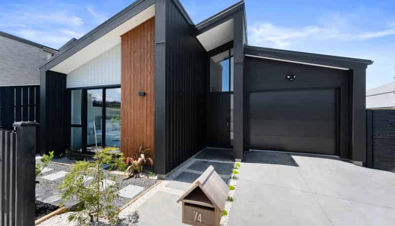 74 Huanui Drive, Orewa