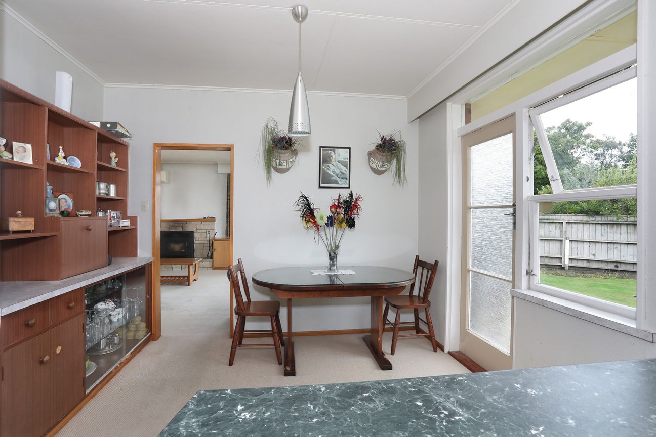 West Street – A Rare Treat! - Altro