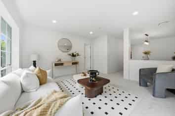 10 Highgate Place, Somerville