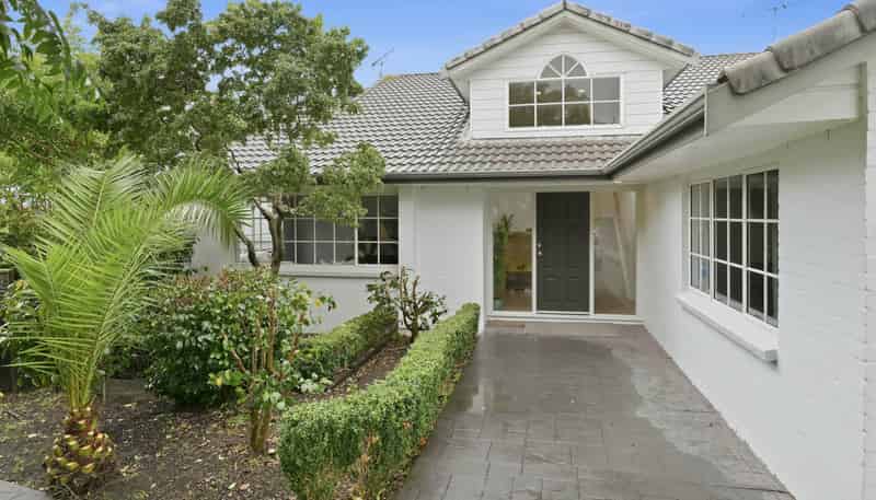 10 Highgate Place, Somerville