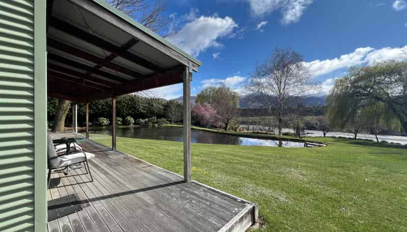 132  Tuckers Beach Road , Lower Shotover