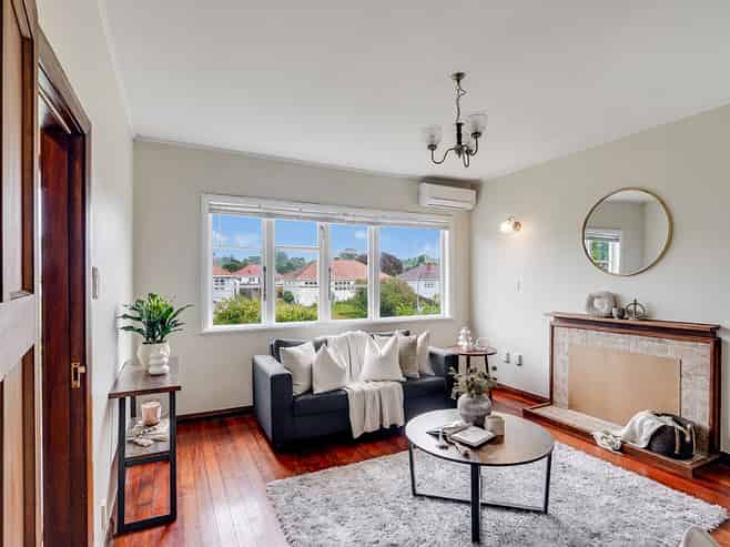 24 Plunket Terrace, Hamilton East