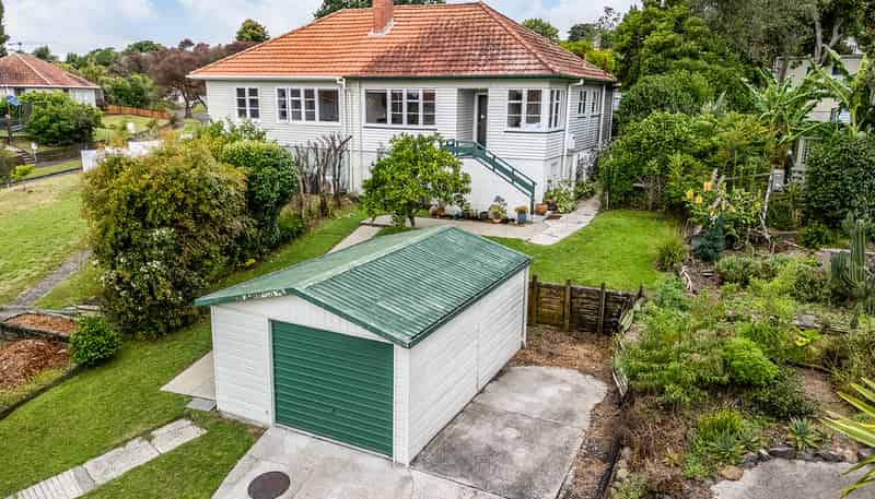 24 Plunket Terrace, Hamilton East