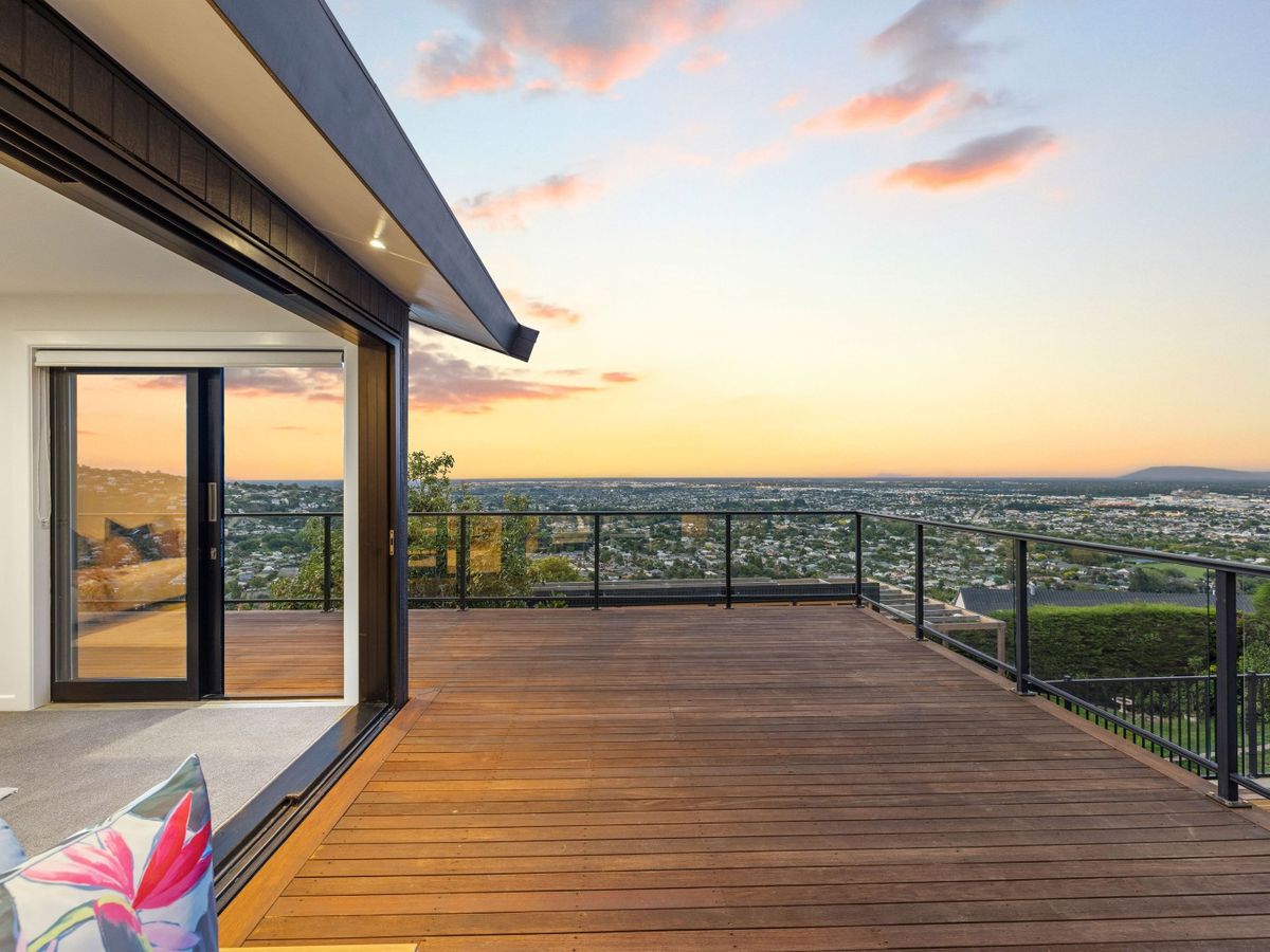 76 Huntsbury Avenue, Huntsbury, Christchurch City, Canterbury