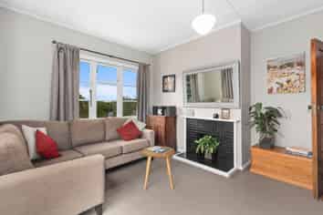 131 Cockayne Road, Khandallah