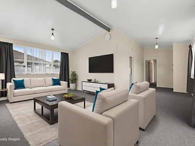 36 Abraham Crescent, Milson