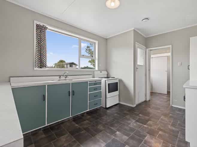 36 Abraham Crescent, Milson