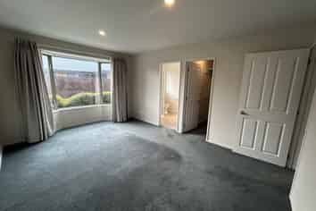 3  Mollymawk Place, Woolston