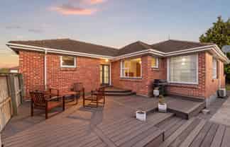 82 Daniels Road, Redwood