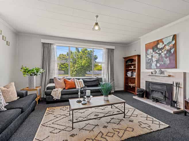 82 Daniels Road, Redwood