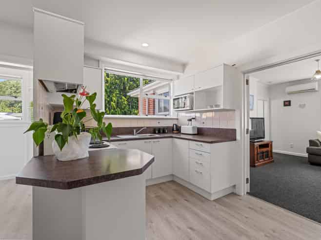 82 Daniels Road, Redwood