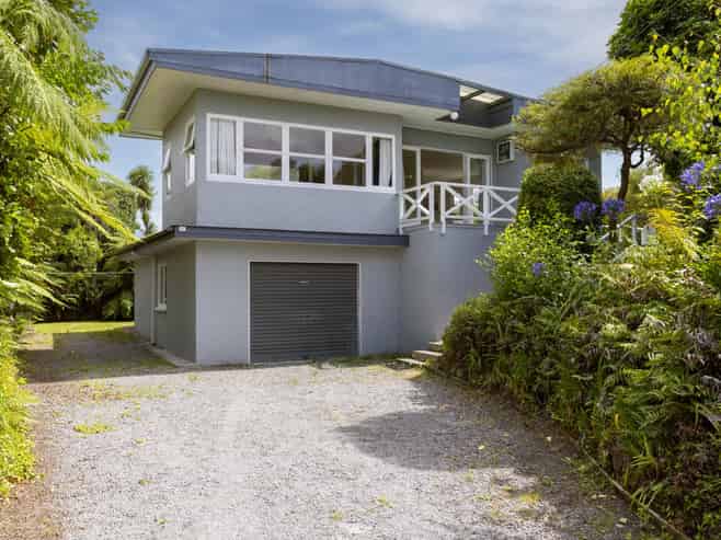 26 Huia Street, Hilltop