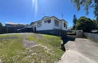 6 Montego Place, Weymouth