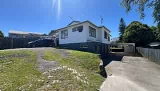 6 Montego Place, Weymouth