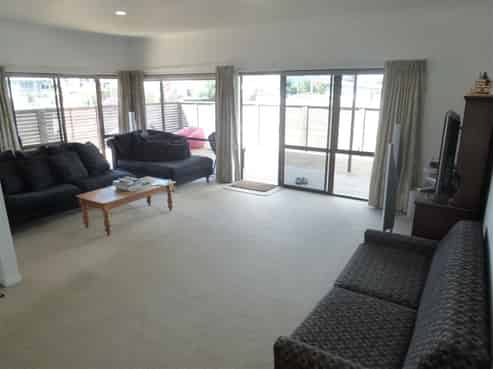 102 Winifred Avenue, Whangamata