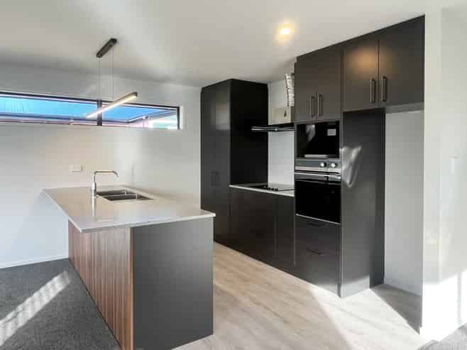 63 Henshaw Street, Woodend