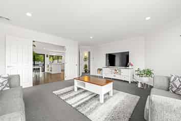 9 Fernridge Way, Tirohanga