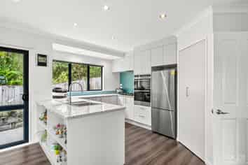 9 Fernridge Way, Tirohanga