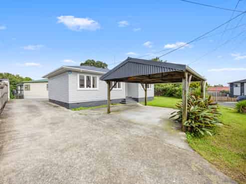 40 Reid Road, New Lynn