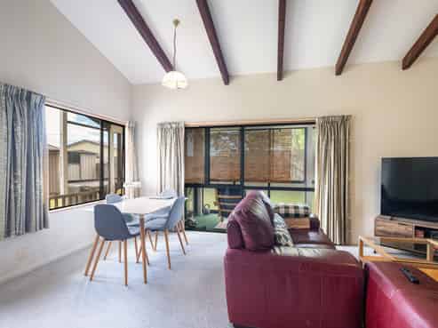 8 Wensley Road, Richmond