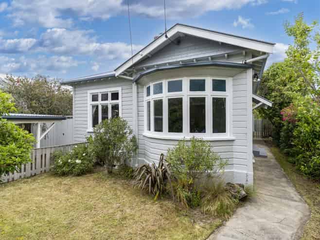 130 Cavell Street, Tainui