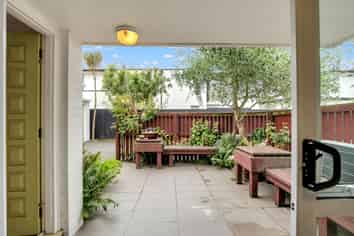 33 Hewitts Road, Merivale