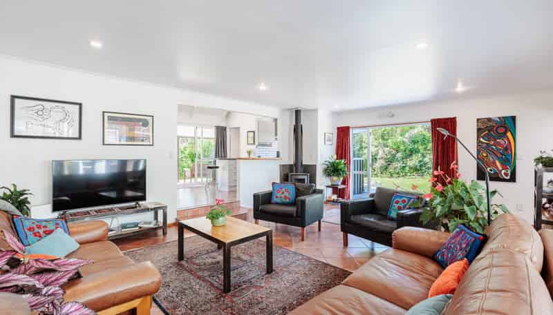 37 Cedar Road, Te Awanga