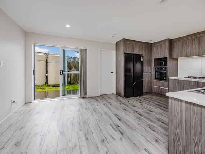 17A Prictor Street, Papakura