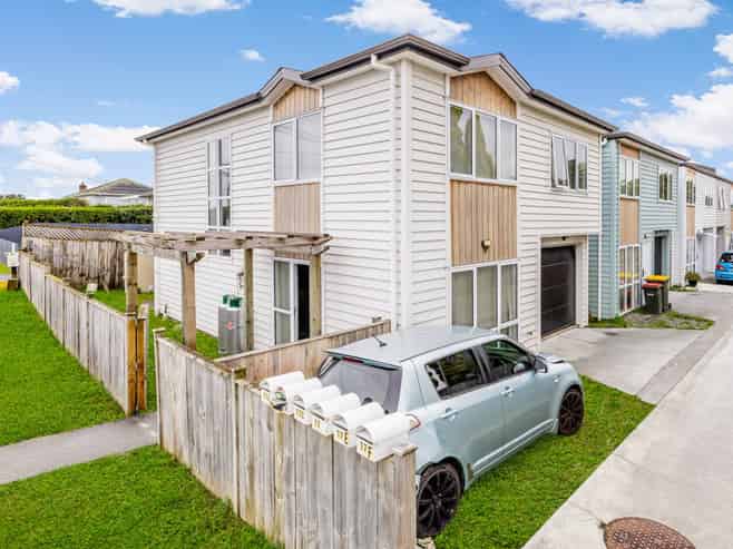 17A Prictor Street, Papakura