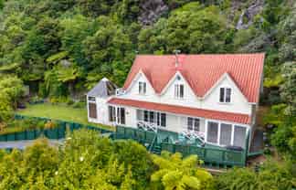 22 Woodvale Grove, Fairfield