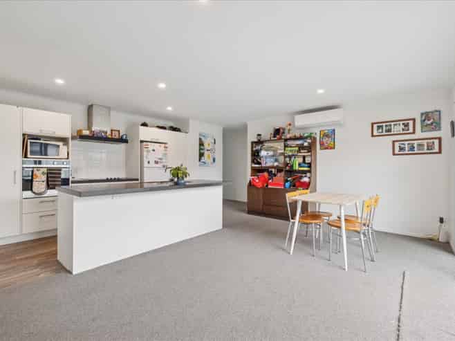 44 Awataha Crescent, Pyes Pa