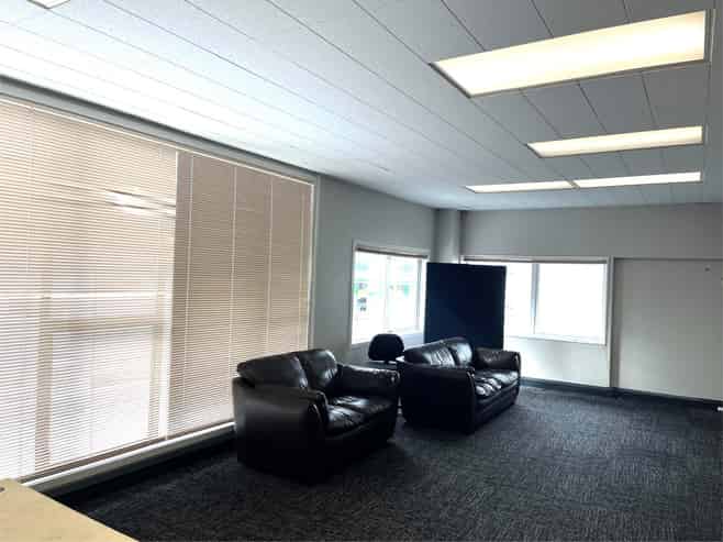 High-profile warehouse with secure yard