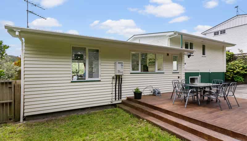 10 Woodhouse Avenue, Karori