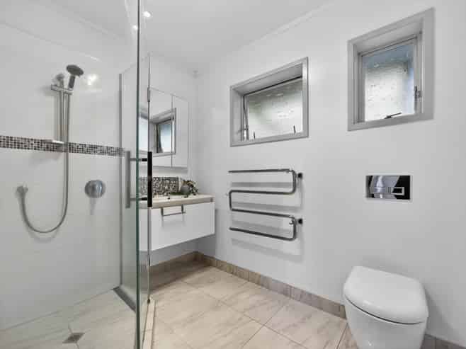 1/1 Piripiri Crescent, Torbay