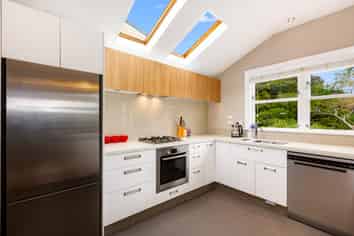 80 Delhi Crescent, Khandallah