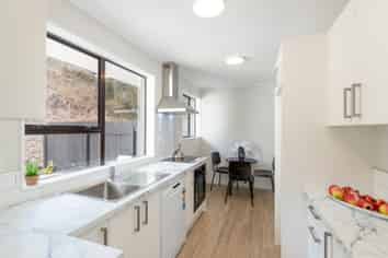 8/75 Delhi Crescent, Khandallah