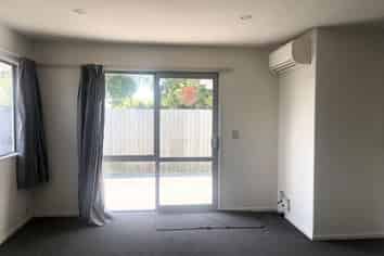 386 Wilsons Road North, Waltham