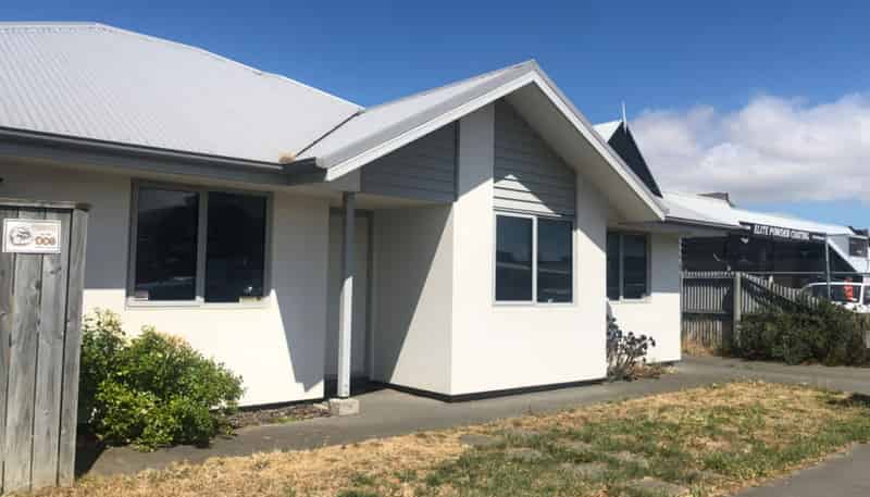 386 Wilsons Road North, Waltham