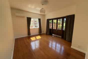 63 Riverside Drive, Waiwhetu