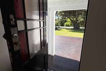 63 Riverside Drive, Waiwhetu