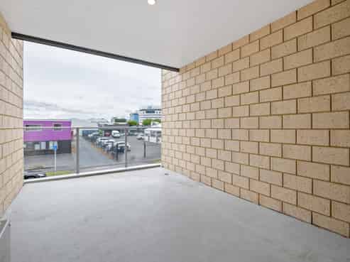 4/7 Vialou Street, Hamilton Central